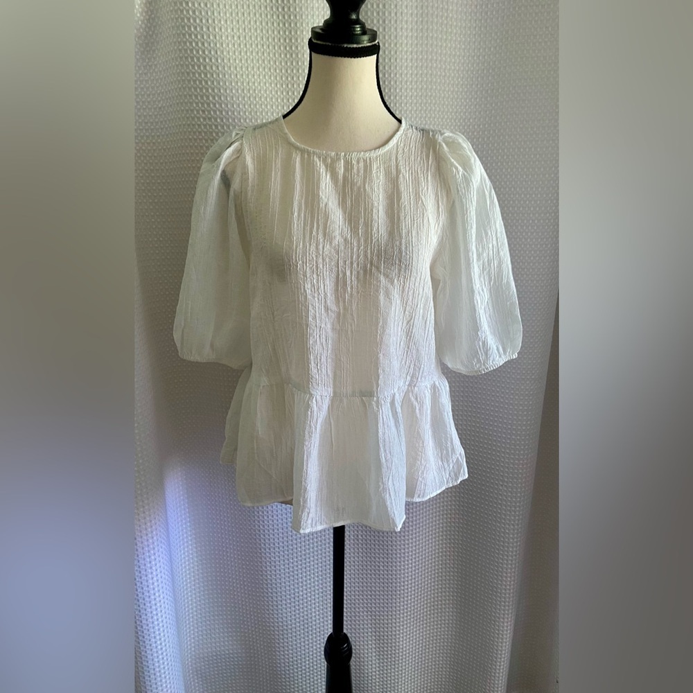 Women’s H&M White‎ Puff Sleeve Peplum Blouse NWT size small